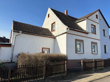 Haus zum Kauf 67.000 € 4 Zimmer 100 m² 479 m² Grundstück Bernburg Bernburg 06406