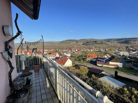 Doppelhaushälfte zum Kauf 240.000 € 6 Zimmer 187 m² 368 m² Grundstück Mittelsinn 97785