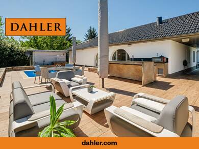 Einfamilienhaus zum Kauf 1.790.000 € 11 Zimmer 535 m² 5.429 m² Grundstück Freital Freital 01705