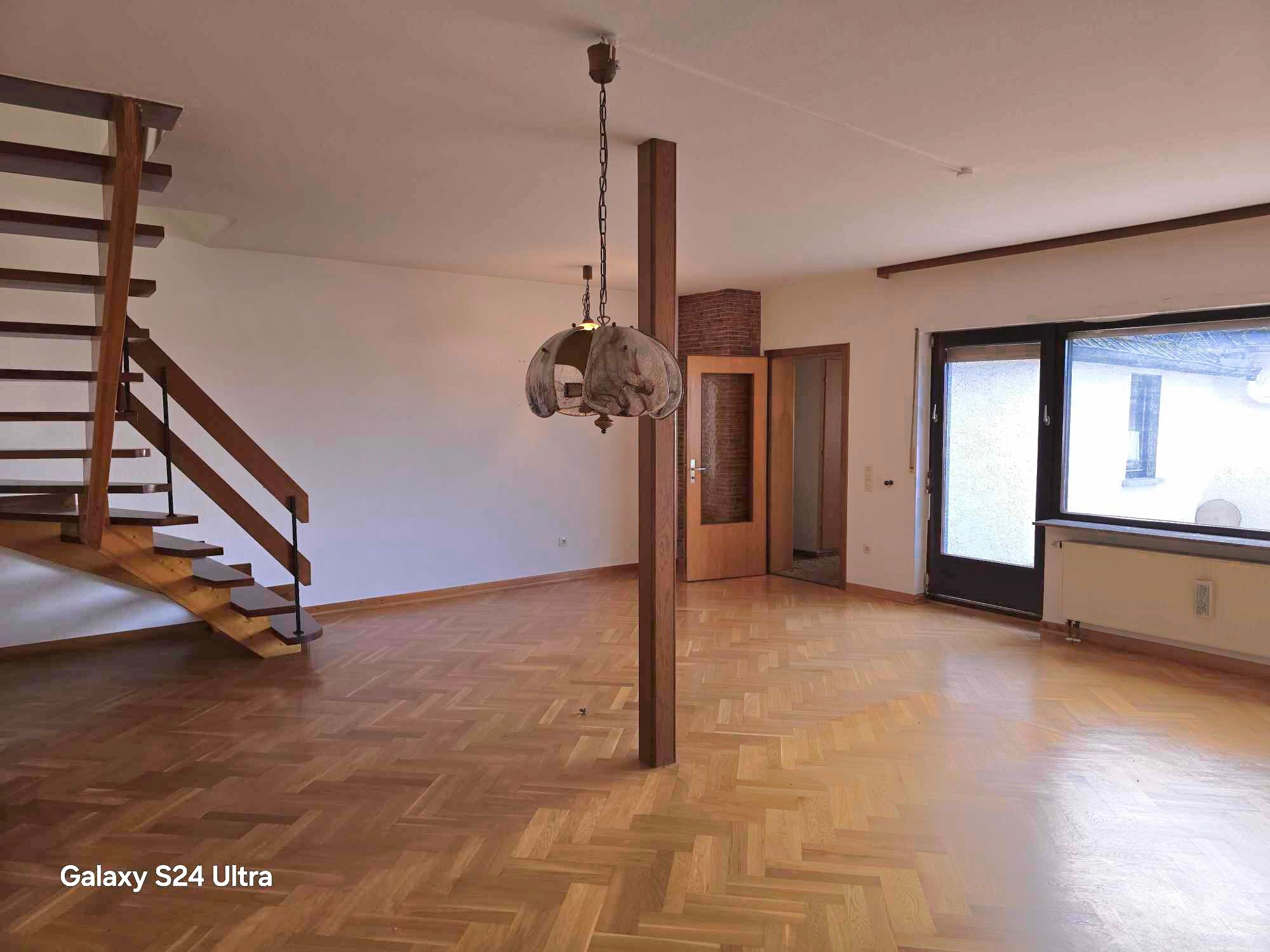 Einfamilienhaus zum Kauf 235.000 € 6,5 Zimmer 191 m²<br/>Wohnfläche 216 m²<br/>Grundstück Vetzberg Biebertal 35444