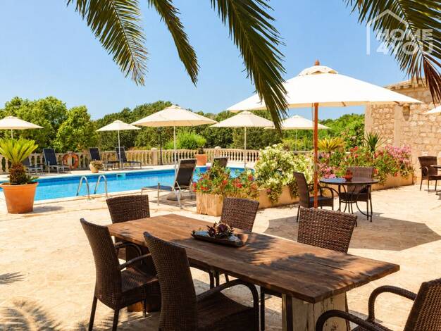 Mehrfamilienhaus zum Kauf provisionsfrei 2.495.000 € 10 Zimmer 293 m² 24.000 m² Grundstück Salines (Ses) 07640