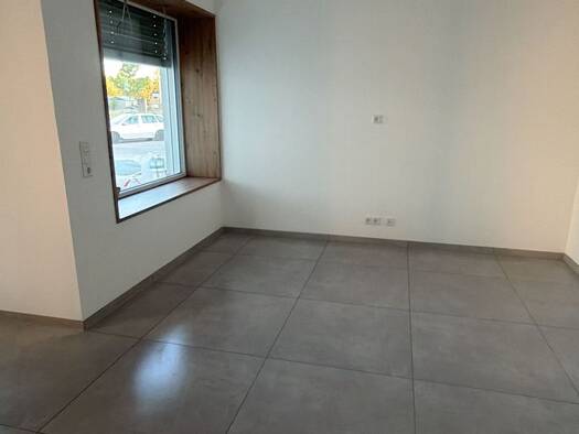 Doppelhaushälfte zur Miete 2.050 € 6 Zimmer 175 m² 290 m² Grundstück frei ab sofort Windsbach Windsbach 91575