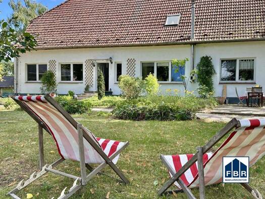 Mehrfamilienhaus zum Kauf 269.000 € 9 Zimmer 288,3 m² 2.756 m² Grundstück Goldenstädt 19079