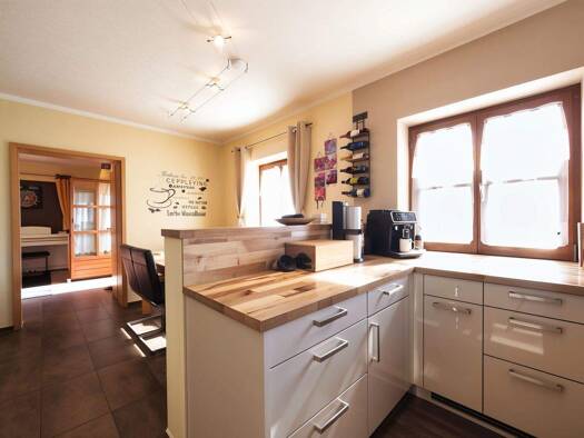 Mehrfamilienhaus zum Kauf 889.000 € 13 Zimmer 301 m² 970 m² Grundstück Kirchheim Tittmoning 84529