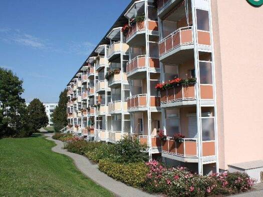 Wohnung zur Miete 352 € 3 Zimmer 70,2 m² 2. Geschoss Max-Planck-Ring 6 Oschersleben 39387