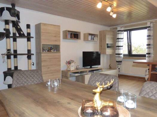 Wohnung zur Miete 700 € 4 Zimmer 100 m² frei ab 01.04.2026 Gunzenhausen 91710