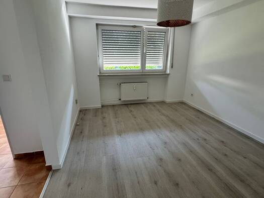 Wohnung zur Miete 550 € 2 Zimmer 35 m² Geschoss -1/2 frei ab 01.09.2026 Kalbach Frankfurt am Main 60437