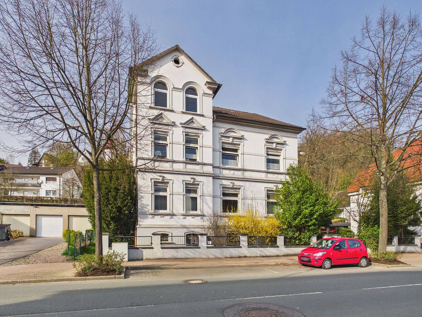 Immobilie in Plettenberg - SCHADE IMMOBILIEN - Schöne Gründerzeitvilla in Plettenberg-Eiringhausen zu verkaufen! - Bild 2