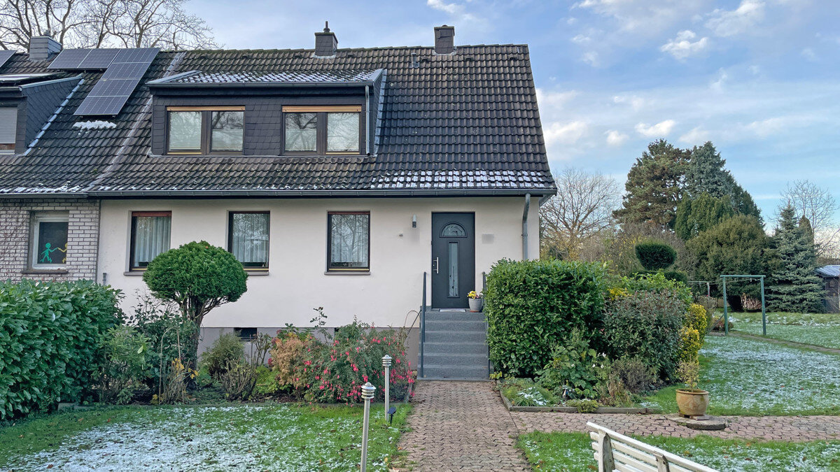 Doppelhaushälfte zum Kauf 285.000 € 6 Zimmer 109 m²<br/>Wohnfläche 1.286 m²<br/>Grundstück Oppum - Süd Krefeld 47809