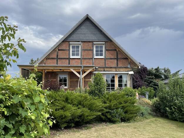 Einfamilienhaus zum Kauf 248.000 € 5 Zimmer 116 m² 881 m² Grundstück Gerbitz Nienburg 06429