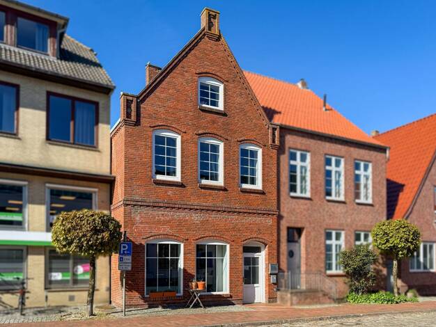 Stadthaus zum Kauf 349.000 € 7 Zimmer 219 m² 552 m² Grundstück Garding 25836