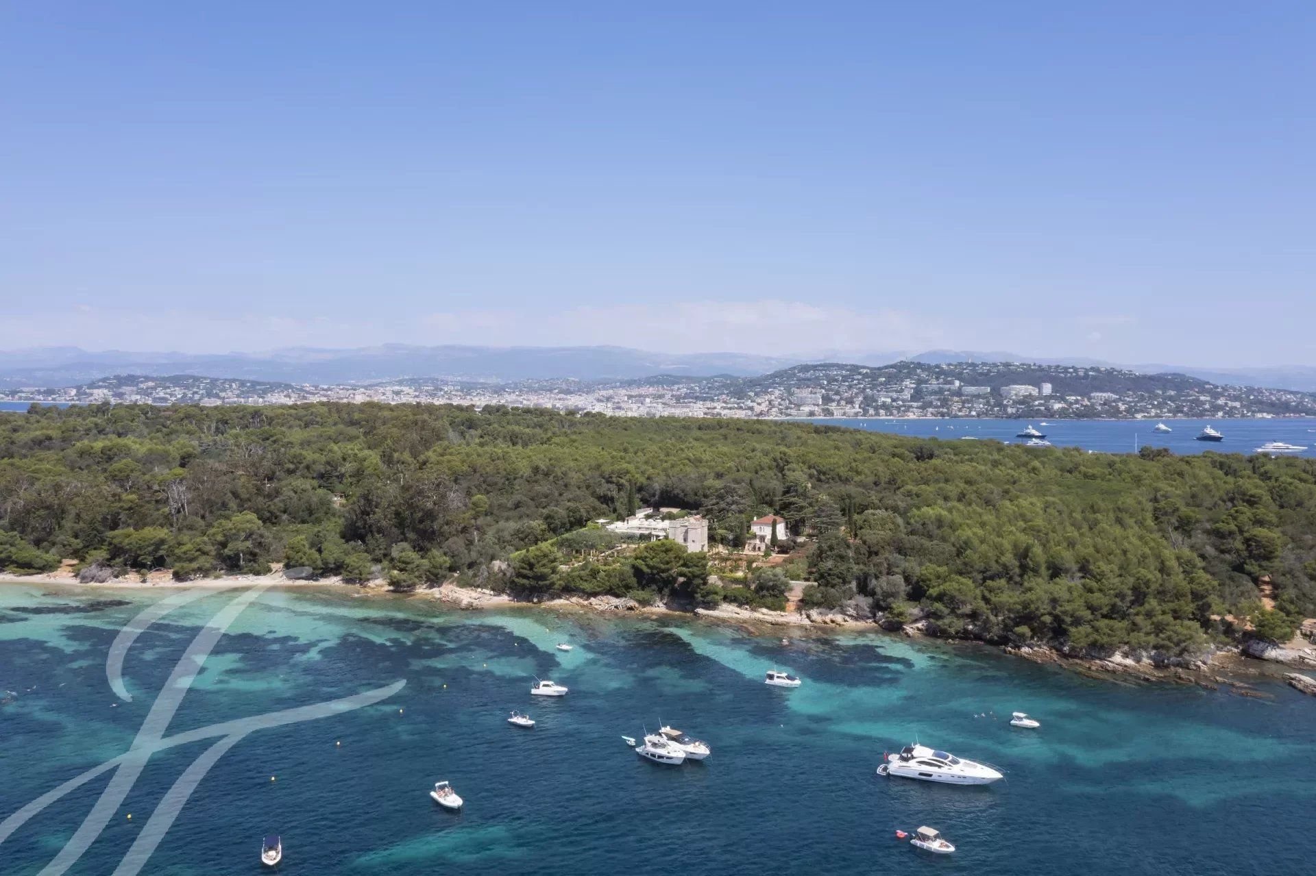 Haus zur Miete Wohnen auf Zeit provisionsfrei 210.000 € 13 Zimmer Le Vieux Port-Les Iles Cannes 06400