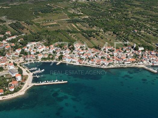 Wohn- und Gewerbegrundstück zum Kauf 165.000 € Zadar 23000
