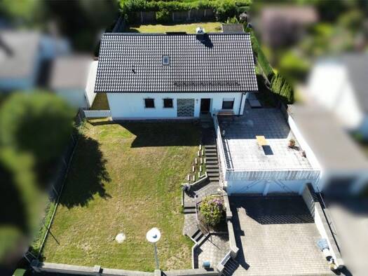 Einfamilienhaus zum Kauf 625.000 € 9 Zimmer 169 m² 860 m² Grundstück frei ab sofort Bad Wurzach Bad Wurzach 88410