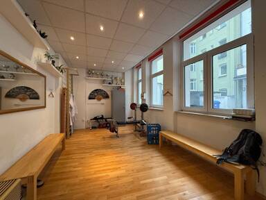 Bürogebäude zur Miete 595 € 2 Zimmer 70 m² Bürofläche Steinbühl Nürnberg 90459