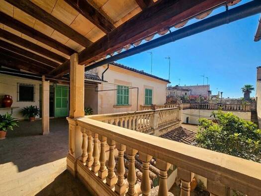 Villa zum Kauf 1.000.000 € 9 Zimmer 417 m² 298 m² Grundstück Llucmajor 07620