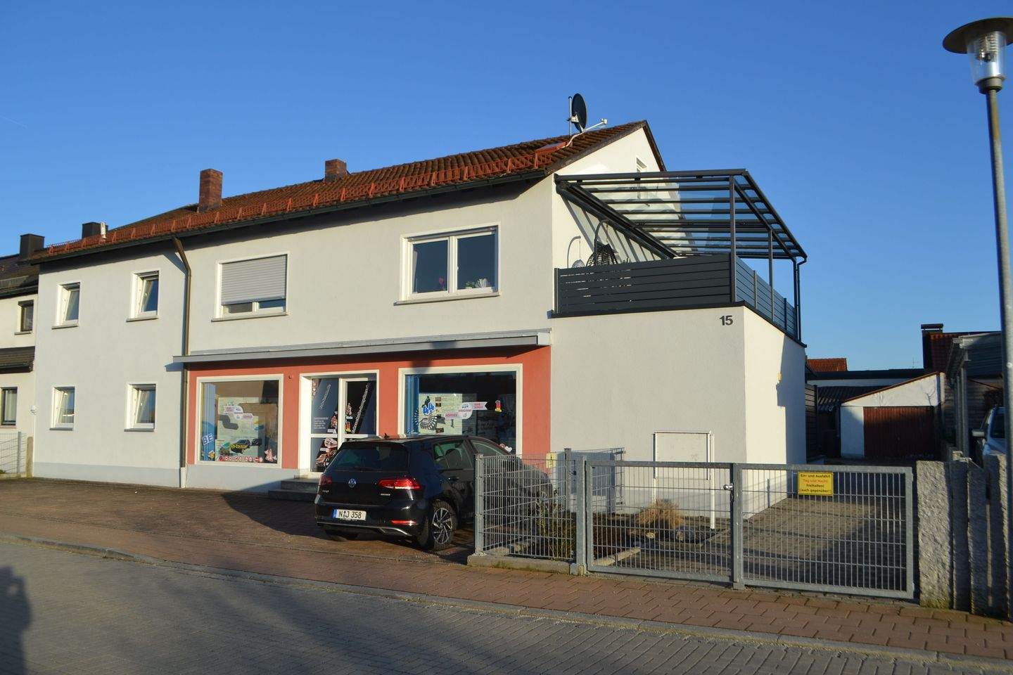 Immobilie in Röthenbach an der Pegnitz - NEU: 3 - 4 FamHaus mit zusätzlichem Bauplatz in der Familienstadt 90552 Röthenbach a.d.Peg. - Bild 0