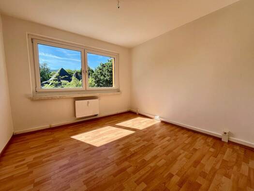Wohnung zur Miete 300 € 3 Zimmer 57,1 m² 5. Geschoss Am Stadtpark 6 Helbersdorf Helbersdorf 09120