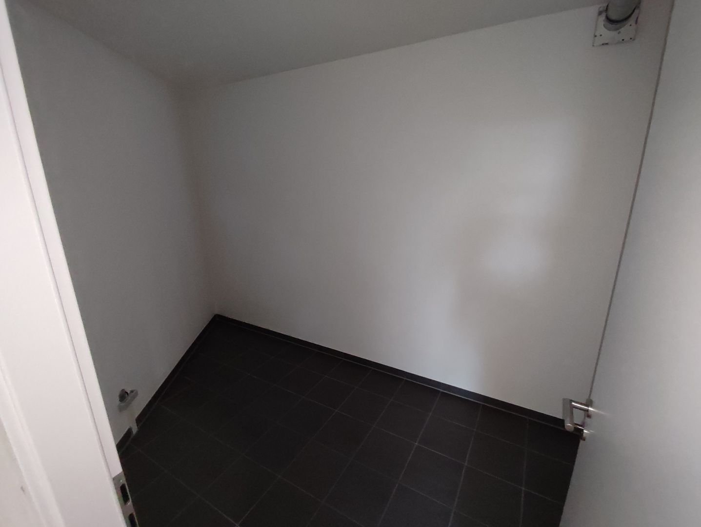 Wohnung zur Miete 1.000 € 3 Zimmer 85 m²<br/>Wohnfläche ab sofort<br/>Verfügbarkeit Mailänder Platz Europaviertel Stuttgart 70173