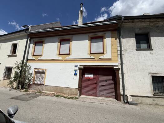 Stadthaus zum Kauf 445.000 € 7 Zimmer 180 m² 224 m² Grundstück Wiener Neustadt 2700
