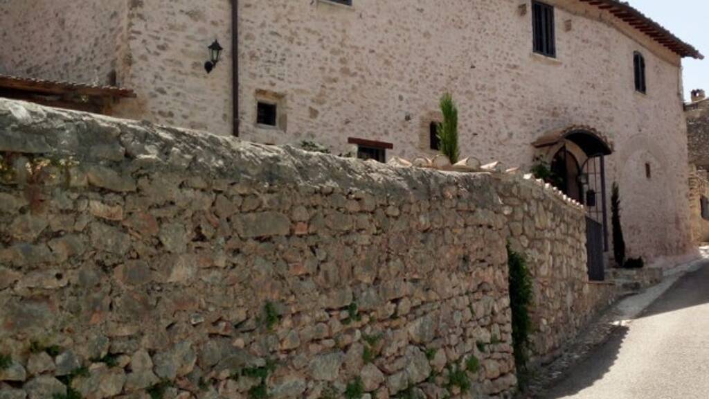 Einfamilienhaus zum Kauf 348.000 € 6 Zimmer 170 m² 220 m² Grundstück Poreta 06049