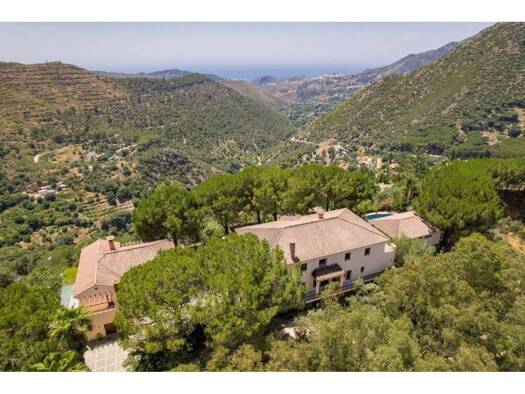 Chalet zum Kauf 3.800.000 € 9 Zimmer 1.688 m² 58.283 m² Grundstück Ojén 29610