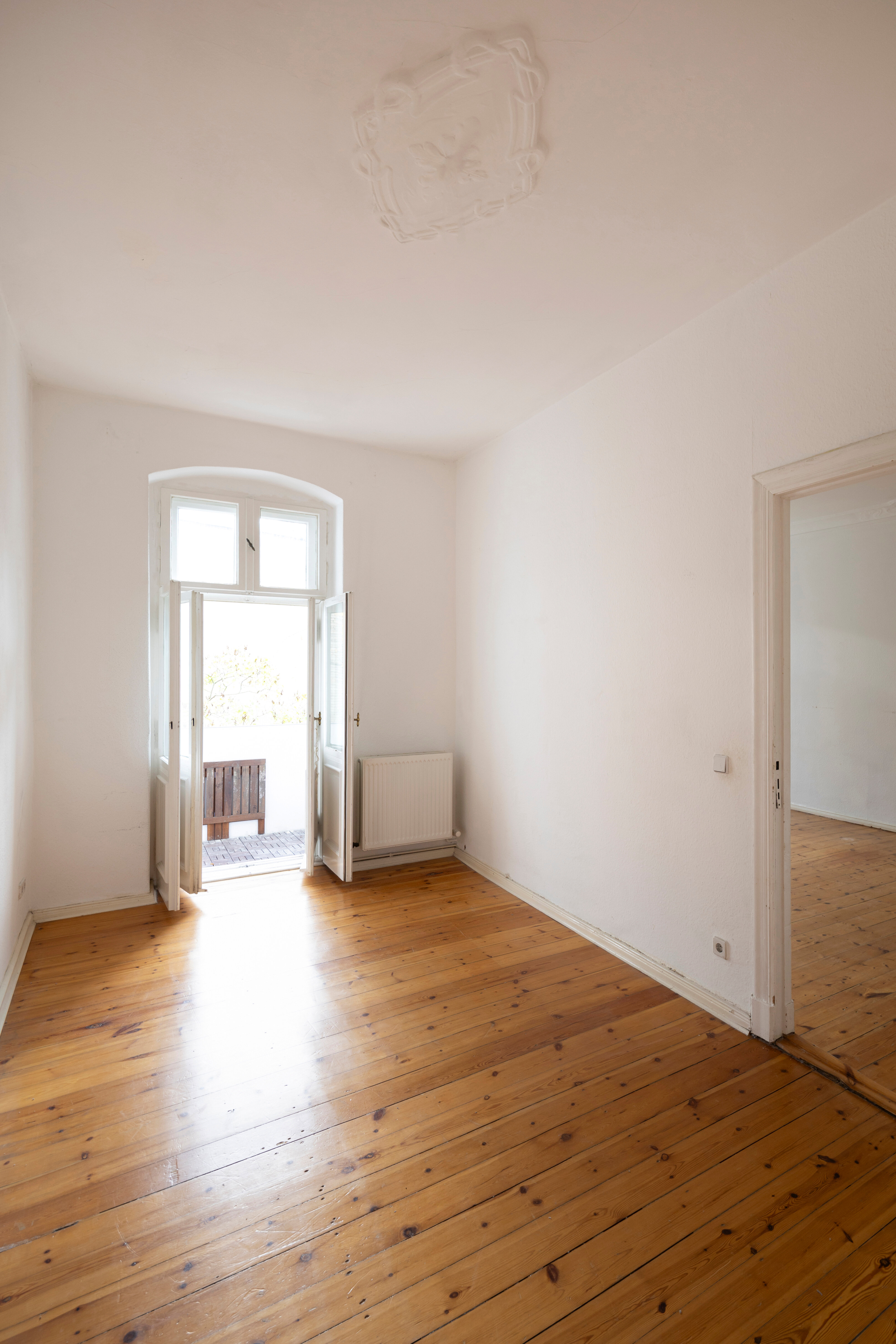 Wohnung zum Kauf 333.000 € 2 Zimmer 56 m²<br/>Wohnfläche 1.<br/>Geschoss Sophie-Charlotten-Straße 46 Charlottenburg Berlin 14059