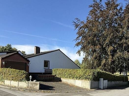 Doppelhaushälfte zum Kauf 325.000 € 4 Zimmer 114 m² 588 m² Grundstück Deiringsen Soest 59494
