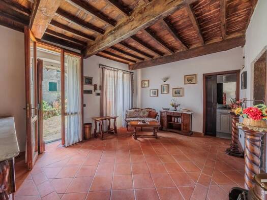Wohnung zum Kauf 140.000 € 4 Zimmer 175 m² frei ab sofort San Marcello Piteglio