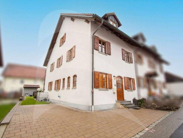 Reihenendhaus zum Kauf 449.000 € 7 Zimmer 155,9 m² 260 m² Grundstück Dingolfing 84130