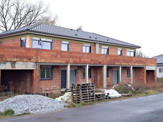 Haus zum Kauf provisionsfrei 235.000 € 298 m² 1.785 m² Grundstück frei ab sofort Reinhards Freiensteinau 36399