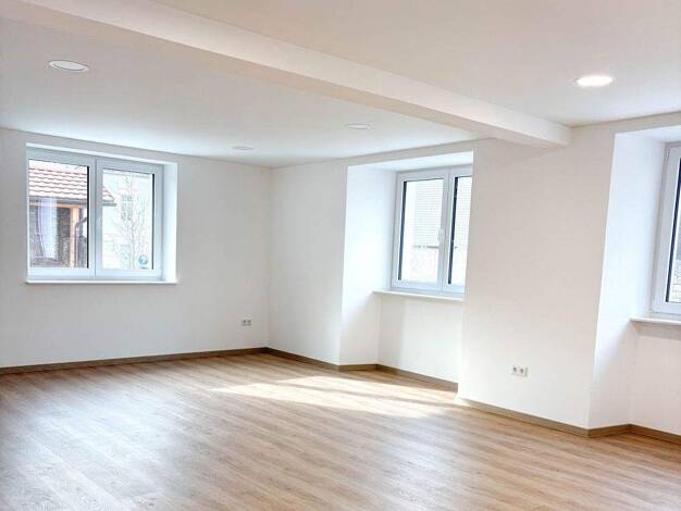 Wohnung zur Miete 1.235 € 3 Zimmer 103 m² EG Estenfeld 97230