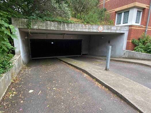 Tiefgarage zur Miete provisionsfrei 65,50 € Volkardeyer Weg 21 Lichtenbroich Düsseldorf 40472