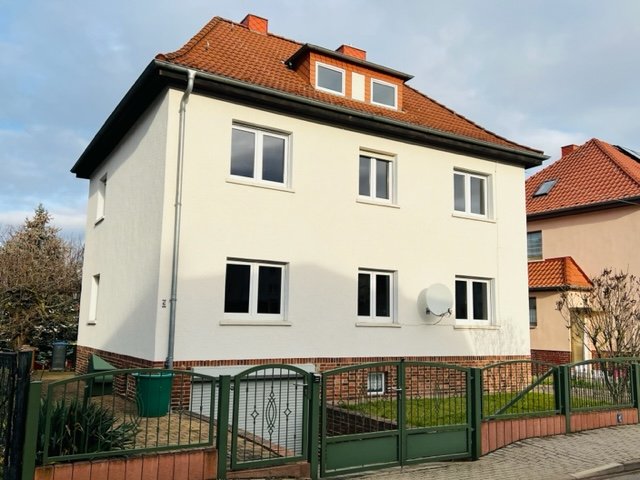 Villa zum Kauf 250.000 € 6 Zimmer 150 m²<br/>Wohnfläche 675 m²<br/>Grundstück ab sofort<br/>Verfügbarkeit Weißenfels Weißenfels 06667