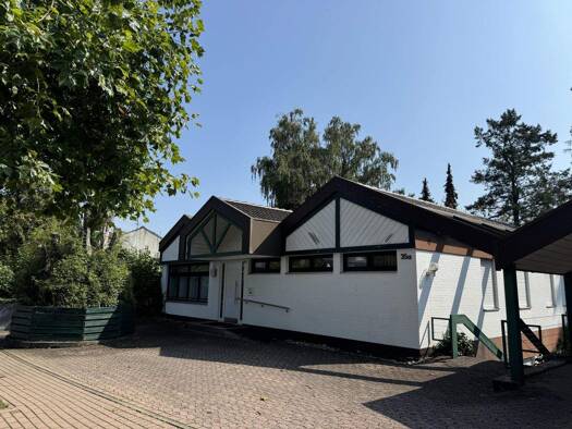 Einfamilienhaus zum Kauf 359.000 € 9 Zimmer 446 m² 1.316 m² Grundstück Bad Wildungen 34537