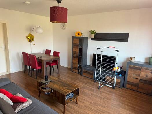 Wohnung zur Miete 640 € 3 Zimmer 67 m² Geschoss 2/3 frei ab 01.05.2026 Ost Hildesheim 31135