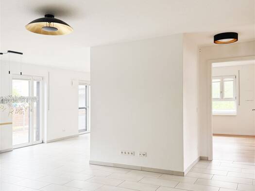 Wohnung zum Kauf 439.000 € 4 Zimmer 111,3 m² EG Neustadt Neustadt an der Aisch 91413