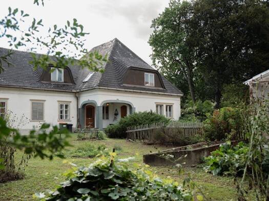 Einfamilienhaus zum Kauf 1.950.000 € 10 Zimmer 380 m² 219.404 m² Grundstück Feldbach 8330