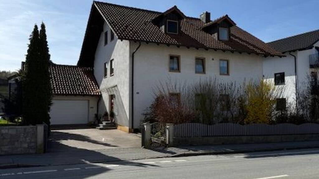 Mehrfamilienhaus zum Kauf als Kapitalanlage geeignet 649.000 € 237 m² 423 m² Grundstück Deggendorf 94469