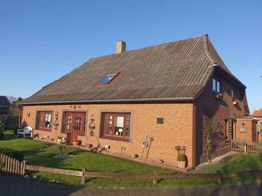 Einfamilienhaus zum Kauf 225.000 € 6 Zimmer 150 m² 680 m² Grundstück Bargenstedt 25704