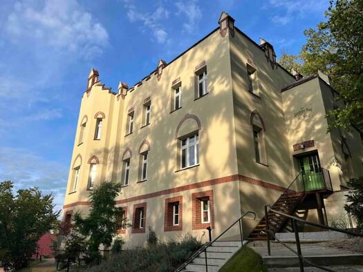Mehrfamilienhaus zum Kauf 980.000 € 10 Zimmer 330,3 m² 1.035 m² Grundstück frei ab sofort Bad Freienwalde Bad Freienwalde (Oder) 16259