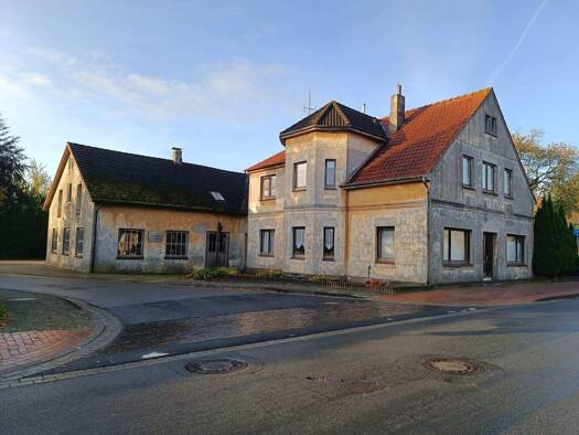 Haus zum Kauf 245.000 € 10 Zimmer 236 m² 1.665 m² Grundstück Zetel 26340