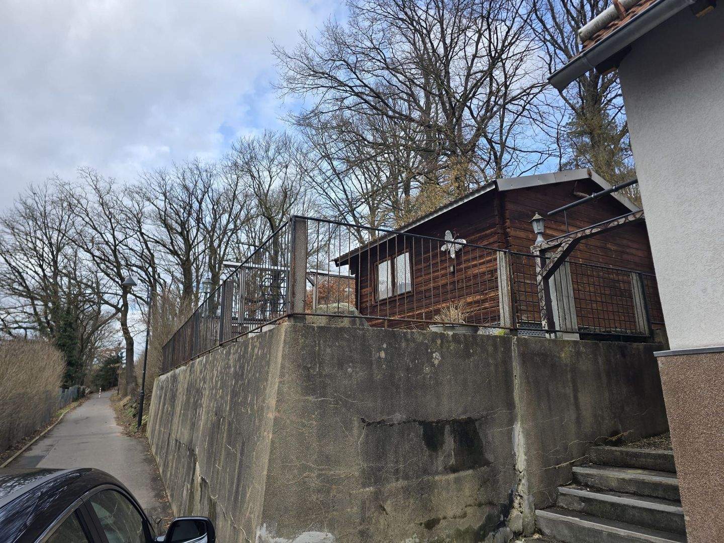 Immobilie in Breitungen/Werra - Einfamilienhaus mit Garage und Nebengebäude in Breitungen  - Bild 2