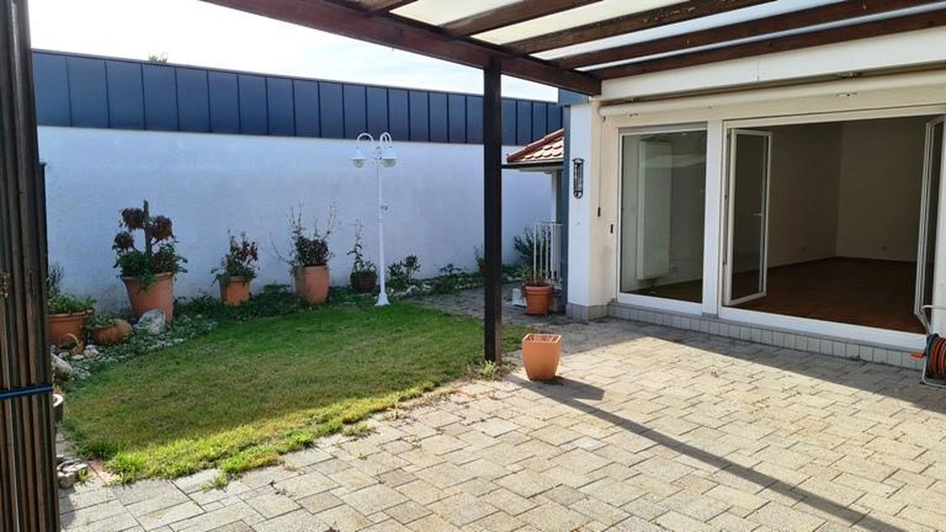 Bungalow zum Kauf provisionsfrei 849.000 € 4 Zimmer 130 m²<br/>Wohnfläche 436 m²<br/>Grundstück 01.10.2024<br/>Verfügbarkeit Rondorf Köln 50997