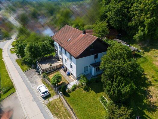 Haus zum Kauf 319.000 € 8 Zimmer 180 m² 1.857 m² Grundstück frei ab sofort Tiefenbach 94113