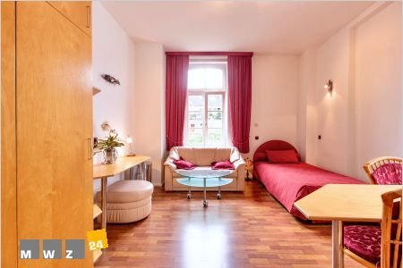 Wohnung zur Miete Wohnen auf Zeit 1.250 € 1 Zimmer 28 m²<br/>Wohnfläche 01.11.2024<br/>Verfügbarkeit Oberkassel Düsseldorf 40545