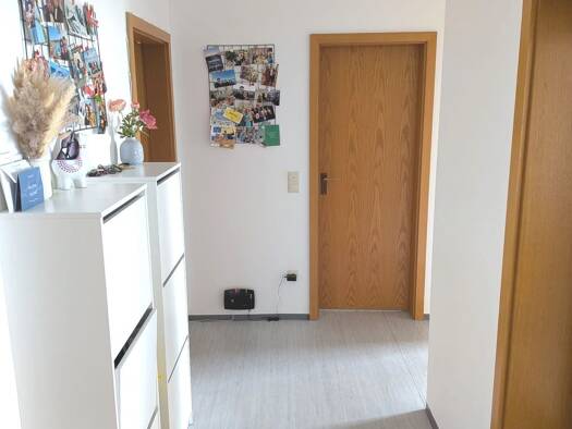 Wohnung zur Miete 770 € 3 Zimmer 79,3 m² frei ab 01.11.2026 Rosenweiherstraße 7 Roth Roth 91154