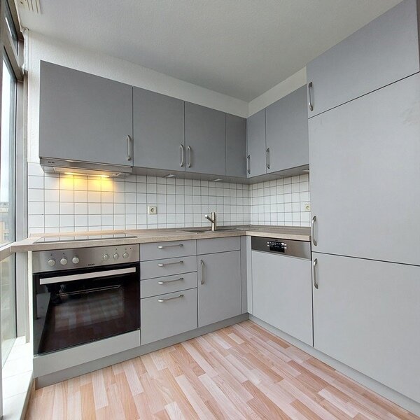 Wohnung zur Miete 560 € 3 Zimmer 86,1 m²<br/>Wohnfläche Paulsstadt Schwerin 19053