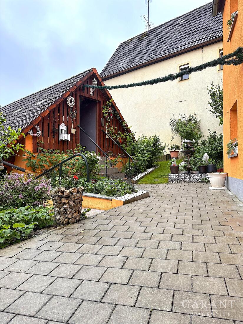 Einfamilienhaus zum Kauf 360.000 € 4 Zimmer 136 m²<br/>Wohnfläche 440 m²<br/>Grundstück ab sofort<br/>Verfügbarkeit Alfeld Alfeld 91236