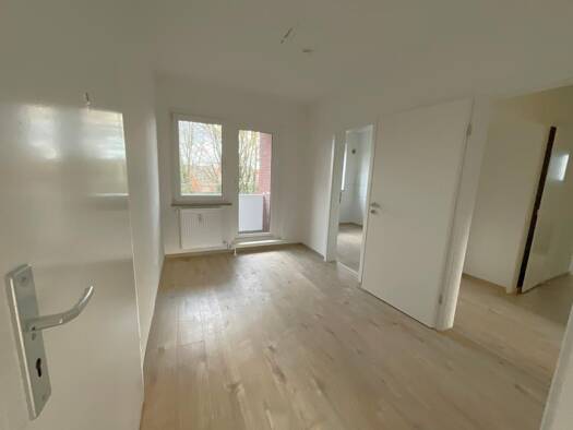 Wohnung zur Miete 609 € 4 Zimmer 80,9 m² 1. Geschoss Enzianstraße 6 Wiesmoor Wiesmoor 26639
